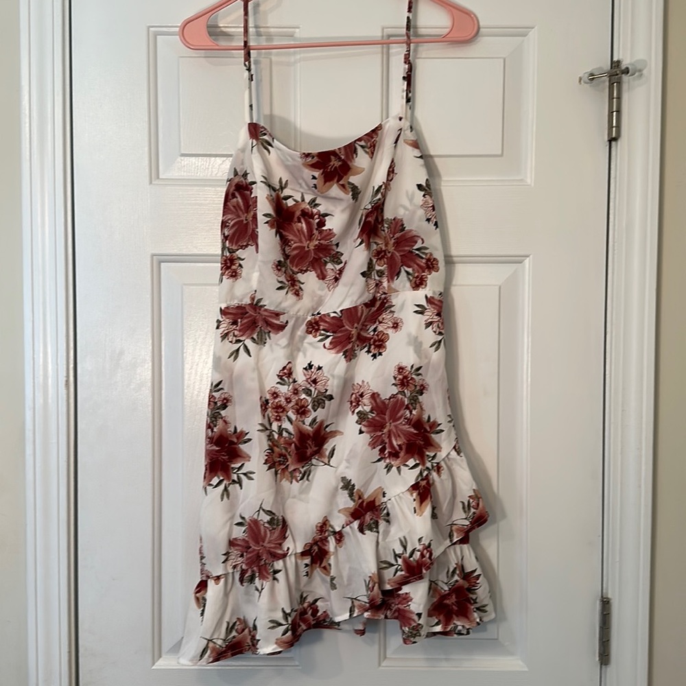 Rue21 Dress, Size L, White W/ Pink Flowers, Asymmetrical Bottom